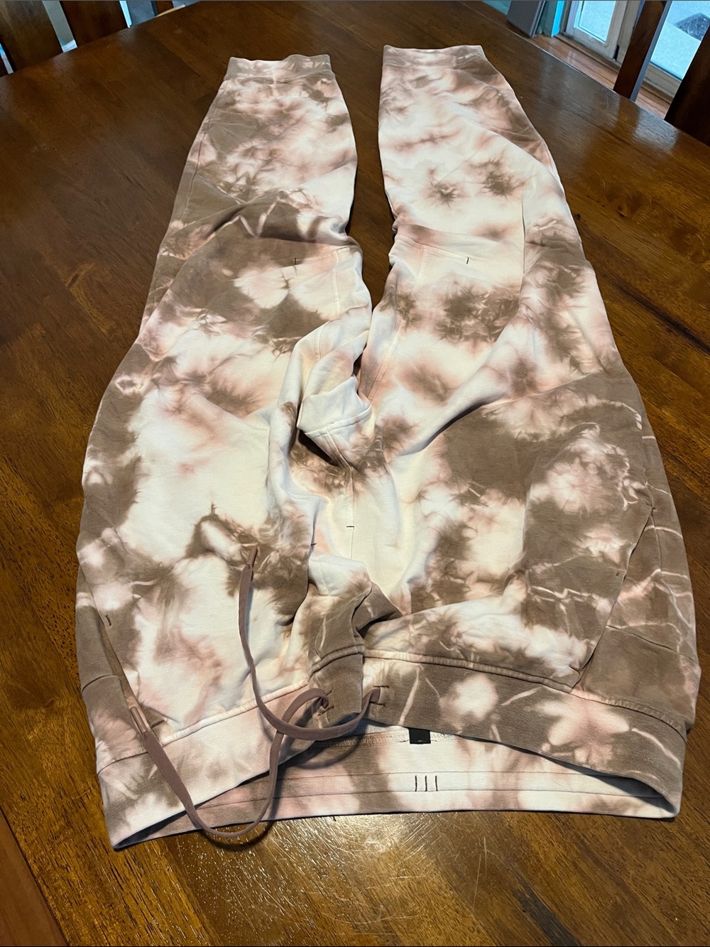 lululemon athletica Men's Tie-Dye Joggers in Pink and Clay